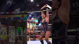 Well, Rhea Ripley keep the belt from Becky Lynch at wrestlemania 40 #rhearipley #wrestlemania