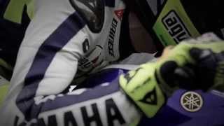 Nova Yamaha R25 250 Testada por Valentino Rossi