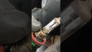 How to change your driver  #headlight-bulb on a #2016NissanAltima