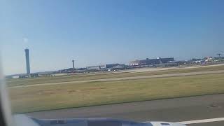 air transat Airbus a330-200 take-off from paris Charles de Gaule roissy airport CDG roaring engines