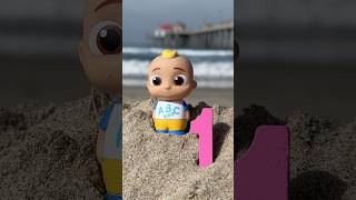 Learn Numbers 1-2-3 at the Beach! CoComelon Toys! #cocomelon #shorts