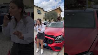 La mia ragazza mi ha distrutto la Mercedes