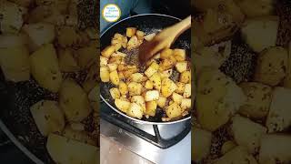 Farah khan laal Aloo Recipe #shorts #farahkhan  #shortsfeed #shortvideo