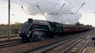 Streaking North one last time - 60009 lollops through Leagrave on 'The Yorkshireman' - 07/03/20