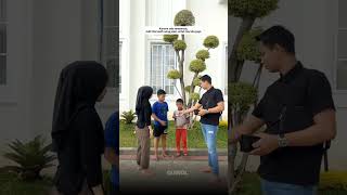 Gara-gara terekam CCTV anak ini mendapatkan hadiah dari tuan rumah✅