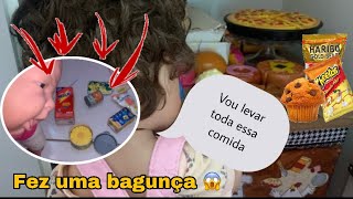 A menina de rua levou nossas coisas e fugiu 😱😱- A boneca orfã abandonada na rua capítulo 3