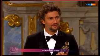 Jonas Kaufmann receives a Europäischen Kulturpreise 2015 & sings Recondita armonia