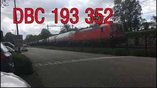 DBC 193 352 met keteltrein door Ermelo tijdens een storm!