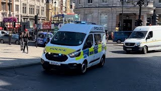 London Met Police Transit Van Responding in Trafalgar Square