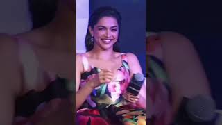 Deepika Padukone ke Khushi ke aasu! Deepika crying 😂.#shorts #deepikapadukone #srk part-1