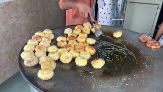 Muskan from Ahmedabad Serves Ghee Fried Ragda Patties | Indian Street Food