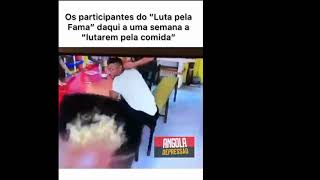 LUTA PELA FAMA DABELA LUTA POR CAUSA DE COMIDA E NAGRELHA ACALMA🙆🏽