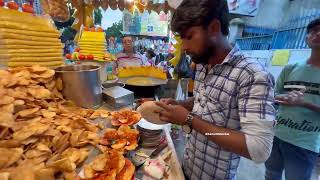 Kolkata's Famous Matar Papdi Chaat | Indian Street Food