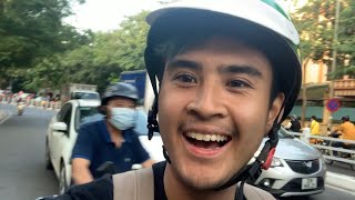 testing my luck on a scooter… 🤞🛵 - Hanoi Vlog #109