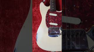 【ヴィンテージだけど ニコイチ な ムスタング】Fender  Mustang 1966〜67年ボディー&1978年ネック　Lindy Fralinピックアップ