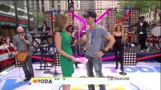 Enrique Iglesias Performs "I Like It" and is Interviewed on TODAY Show