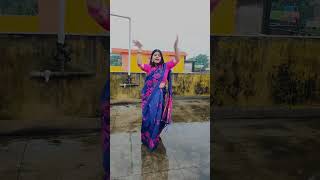 Chhatri na khol barsaat mein ⛈️☔♥️ #trending #dance #reels #shortvideo #rain #viralvideo #shorts