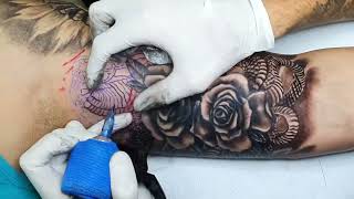 Tattoo Cover rosas e cobra