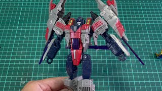 Transformers Legacy United Voyager Class Cybertron Universe Starscream (Robot mode to Alt mode)