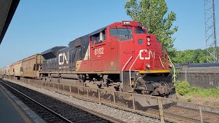 SD70ACe Sisters! CN B731: CN 3317, CN 3336, CN 8103, CN 8102 (DPU) at Aldershot