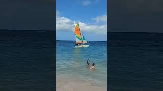 Nice day on the beach of Guardalavaca everything very well the sea water is very fresh #cuba #beach