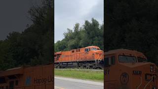 CP’s Hapag-Lloyd Unit 8781 Trails on CPKC 236!