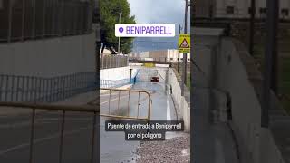 #shorts, hay un cartel, hay vallas y pese a todo se metió, Beniparrell, túnel inundado.