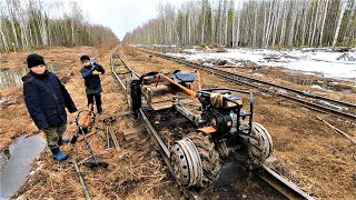 С детьми в ТАЙГЕ! Погода портится! Вывозим МЕТАЛЛ на мотоблоке по УЖД.