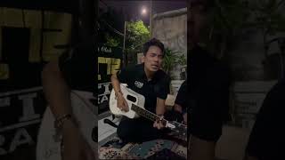 #short #shorts #videoshort #cover #laguviral ST12 - Kepingan hati ( Versi Aris bareng fans )