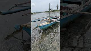 Outrigger #sea #boat  #beach