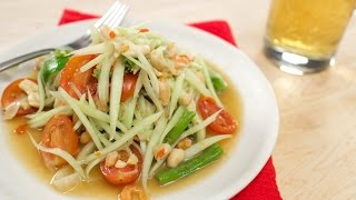 Green Papaya Salad Recipe (Som Tum) ส้มตำไทย - Hot Thai Kitchen!