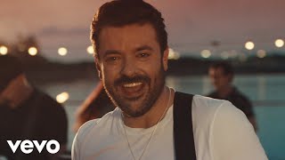 Chris Young - Young Love & Saturday Nights