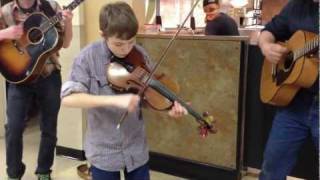 Pearl Snaps Performing at an Albertsons!