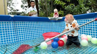 Bibi enlisted to clean the pool to help baby monkey surprise Dad!