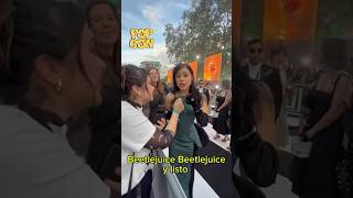 Jenna Ortega nos manda un saludo desde la Avant Premiere de #Beetlejuice 2 en Londres #JennaOrtega