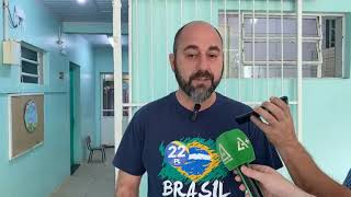 Candidato à Prefeitura de FW, Ricardo Favin, realiza seu voto na Linha 21 de Abril