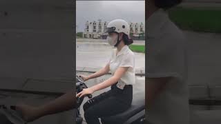 Chút nữa đi bụi với thằng mù kia rồi anh em ạ #vario150 #vario125 #honda #hotgirl  #gaixinh