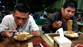 MAKAN SAMPE GEMETER !!! MIE GORENG TEK TOK PEDES GILA DI RONIN GREEN LAKE CITY TANGERANG