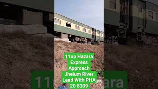 Hazara Express Arrivel Jhelum River#youtubeshorts #ytshorts #foryou #trendingshorts