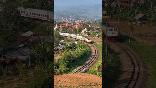 Menikung Panjang! Kereta Api Cikuray dengan Pemandangan Pegunungan #keretaapi #railfans #railway