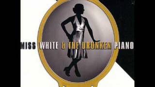 Miss White and the Drunken Piano - Chopin as hip hop lover.wmv