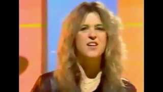 Suzi Quatro - There She Goes RARELY SEEN VIDEO!!! 1989