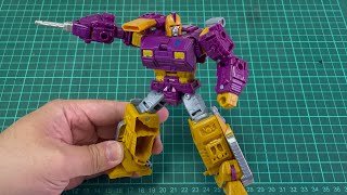 Transformers Legacy Wreck ‘N Rule Collection Comic Universe Impactor (Robot mode to Alt mode)