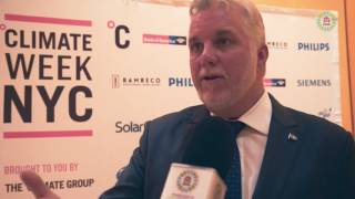 Philippe Couillard, Premier Ministre du Québec au micro de la COP22