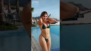 Горячая девушка в бикини #бикини #горячаядевушка #hotgirl #tiktok #tiktokviral #bikini