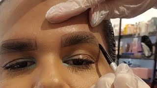 Benefit Brow Bar na Sephora