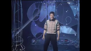 SHAKIN' STEVENS - MERRY CHRISTMAS EVERYONE - TOP OF THE POPS - 12TH DEC 1985 (RESTORED)