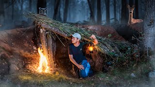 СТРОЮ ЗЕМЛЯНКУ БЕЗ ЕДЫ | ДЕНЬ 2 | ЕМ КОРНИ ЛОПУХА, НАЛОВИЛ РЫБЫ, СДЕЛАЛ КАРКАС И КРЫШУ