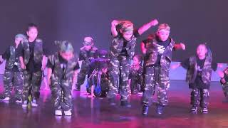 We will rock you dance - Billy with Joker Kids