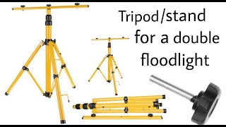 Tripod/stand for a double floodlight